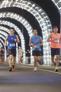 BIB: 41329, 43182, 43177
                            <button type="button" onclick="openModal(20204869)" class="btn btn-primary btn-sm float-right btn-popup" data-toggle="modal" data-target=".modal-high-quality">
                        <i class="fas fa-shopping-cart"></i> Add to Cart
                    </button>
                                            <button type="button" onclick="isThisMe(20204869, true)" class="btn btn-success btn-sm float-right btn-popup btn-isme hidden" data-toggle="tooltip" data-placement="bottom" title="นี่คือรูปของคุณใช่ไหม คลิกที่นี่เพื่อเอาเข้าอัลบั้ม">
                        <i class="fas fa-plus"></i> Add to album
                    </button>
                    <button type="button" onclick="isThisMe(20204869, false)" class="btn btn-warning btn-sm float-right btn-popup btn-isnotme hidden">
                        <i class="fas fa-ban"></i> Remove from album
                    </button>